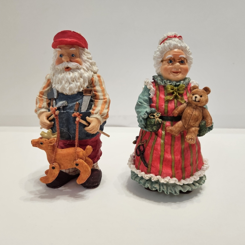 Vintage Christopher Radko Woodland Winds Mr And Mrs Claus Figurine Set